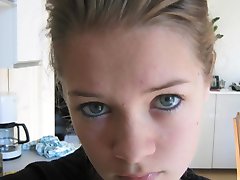 Real girl behaves like pornstar posing for home pictures