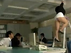 Tempting Mature Secretary In Mini Skirt Yukari Orihara 1 Tempting Mature Secretary In Mini Skirt Yukari Orihara 1