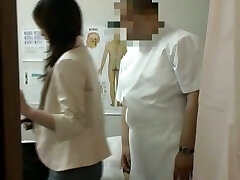 Japanese massaged and required to stretched jewel on spy cam