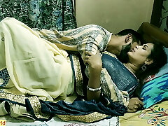 Super-sexy bhabhi has erotic sex with Punjabi boy! Indian romantic intercourse video 