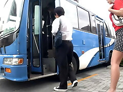 A Married Woman's Breasts Stick to a Student's Assets on a Crowded Bus! The Wifey's Sexual Desire Is Inflamed by the Trouser Snake