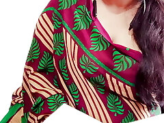 Desi Tuition Teacher Arya ne College Girls se Chudvaya Desi Tuition Teacher Arya ne College Girls se Chudvaya