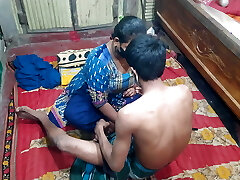 Beautiful bhabhi humungous pussy sex video