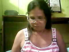 filipina chubby granny showing me her hairy pussy and baps on skype
