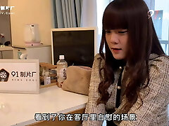 The Asian college girl suffered a 3P experience at the audition, and the sensitive cunny was fucked and sprayed with water