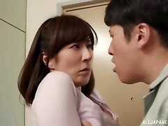 Mature Japanese wifey gets her wet pussy plumbed nice and hard