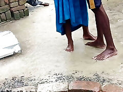 Barish mein bhabhi ki chudai ki bahut maja aaya