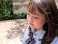 https://bit.ly/3jOP5sJ ハメ撮り 巨乳JKとおじさんのハメ撮りセックス。ハリのあるおっぱいはもちろんのこと、デカくてドスケベな乳輪もエロい。おっぱいで挟まれてチンポバキバキ。制服を着たままバックでイキまくり。