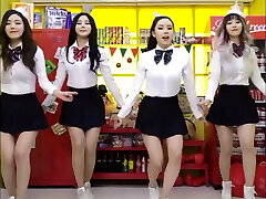 亚洲女孩 亚洲女孩