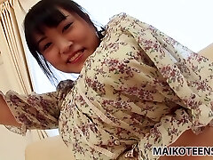 Chubby face bi-atch Emi Honada rubbing her clit in a car and later demostrating her monstrous hole