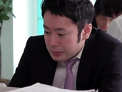 Nsfs-095我的妻子被我的老板拥抱，以帮助那个P