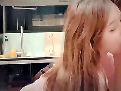 19岁性感的中国腿模型 19岁性感的中国腿模型