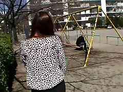 Japanese amateur wife tears up for the first time in front of the camera