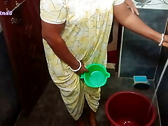 Sexy Bhabhi In Yellow Nighty Fucking With Her Hubby In Douche Sexy Bhabhi In Yellow Nighty Fucking With Her Hubby In Douche