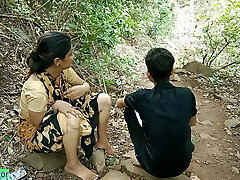 印度热Bhabhi有惊人的Xxx性！! 印地语网络系列性