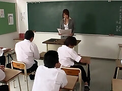 Teacher Yuuno Hoshi gets mad at her class then deep throats numerous cocks