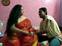 Indian Hot Bhabhi Gonzo Sex With Innocent Fellow! With Clear Audio