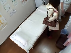 Voyeur massage video niedlichen japanischen gebohrt mit den Fingern