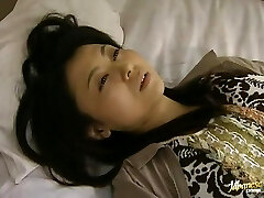 角质的日本女人手淫和被玩弄