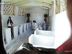 中国女孩上厕所。306