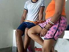 沙迪卡卡Dene Aaye Devar Ne Meri Choot Ko Ragad Ke Choda 沙迪卡卡Dene Aaye Devar Ne Meri Choot Ko Ragad Ke Choda