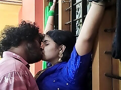 Kerala half saree Domination & Submission palm on window and hot romance with pussy and ass munch romance, Mallu hot sex by Vaishnavy and Sharun Raj