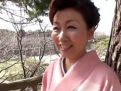 39 yr old Yayoi Iida Swallows 2 Geysers (Uncensored)