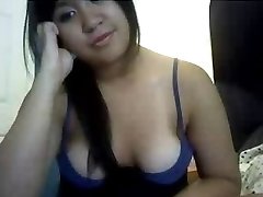 Obese PLUS-SIZE Asian Teases on Omegle