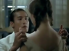 A Chinese man boink my virgin pusssy and creampie