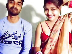 Latest Desi couples hindi chudai mms video small boobies bhabhi