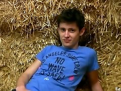 Legitimate Cute Boy whit Big Dick Legitimate Cute Boy whit Big Dick
