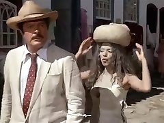 بازیگر زن با موهای زائد, زیر بغل 02 بازیگر زن با موهای زائد, زیر بغل 02