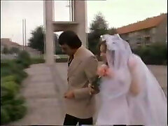 грубый втроем невесту грубый втроем невесту