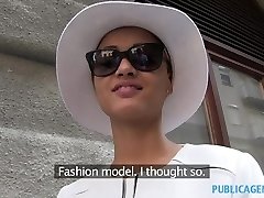 PublicAgent Short haired African style mode PublicAgent Short haired African style mode