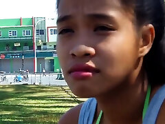 सुनहरे बालों वाली वह पुरुष उसकी डिक चूसा हो जाता है सुनहरे बालों वाली वह पुरुष उसकी डिक चूसा हो जाता है