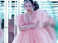 More Than An Hour Of Jiwoo's Bosom