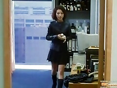 Trust Me U Die 1999 -lady get spiky