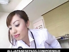 जापानी ए वी मॉडल n पागल नर्स के साथ अश्लील दृश्य