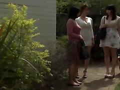 sleeping next to sisters sleeping next to sisters