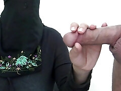 Iraqi Wife Cheating With Meaty Dick Iraqi Wife Cheating With Meaty Dick