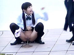 Japanese teenagers piss Japanese teenagers piss