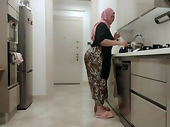 My Meaty Ass stepmom wanted to stay home alone with me.
