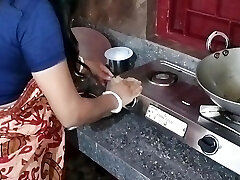 indische rote saree-frau fickt mit hartem ficker ( offizielles video von villagesex91)