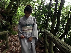 JAV outdoor exposure in kimono followed by oral pleasure Subtitles