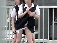 glorious Japanese schoolgirls peeing