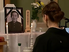 Yuma​ asami​ widow with​ her​ husband to​ death​ on​ the​ tummy