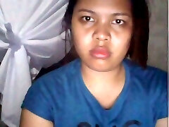 This first-timer hoe is a B grade masturbator but she's got time to become better