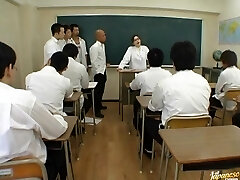 Yuki Tsukamoto�s In The Middle Of A Teacher Gangbang