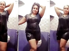 Indian Big Boobs Step Sister In Law Arya in Bathroom