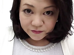 Mature Woman's Anal Thankfulness Session - Sate Look at My Asshole! - Part.1